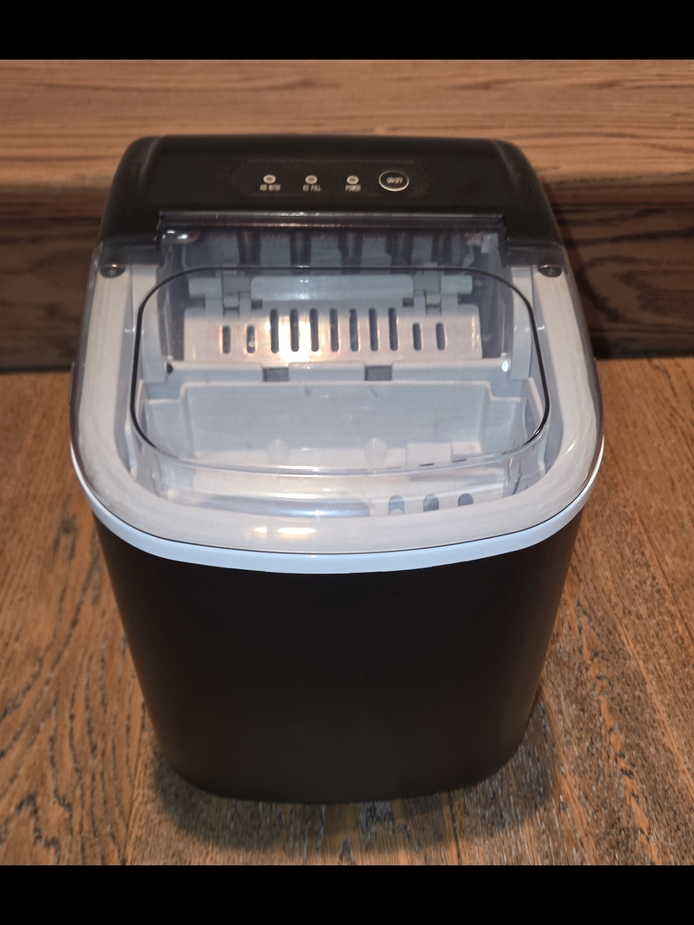 Kismile - Counter Top Bullet Ice Maker - 0.8L Tank - 26 Lbs/Day - Black